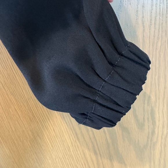 Vince Elastic Waist Contemporary Jogger with Pockets / medium - Picture 10 of 12